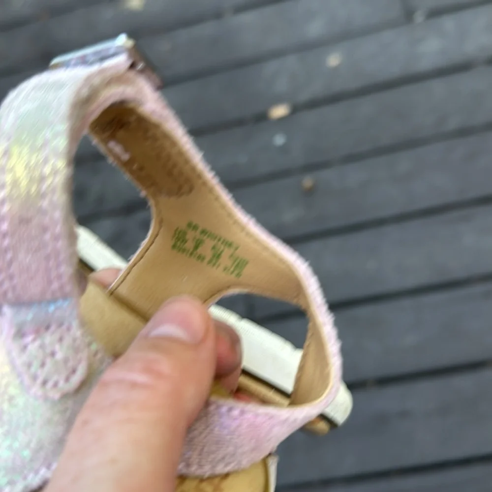 Stride Rite Girls Metallic Leather Sandals with Bow Accent size 10W